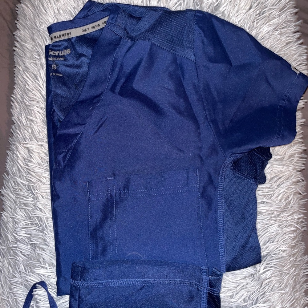 TI SCRUBS- tuck-able scrub top w/ straight leg scrub pants; Never worn